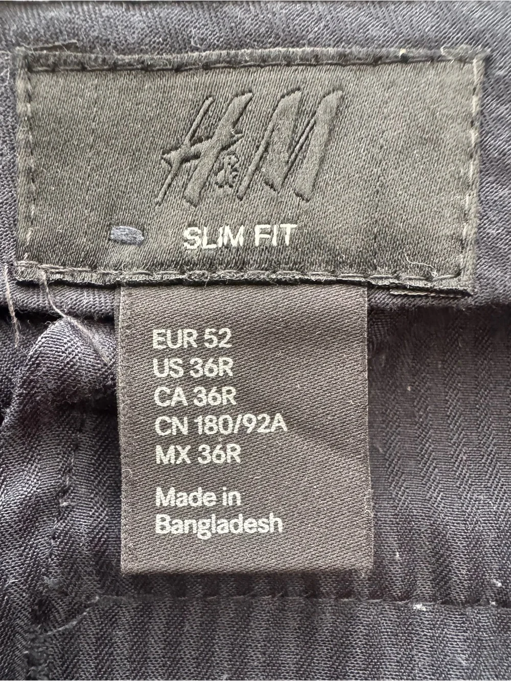 H&M Men's Dark Navy Two-Piece Suit jacket 42R pants 36